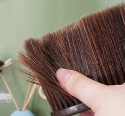 Щётка-сметка коричневая