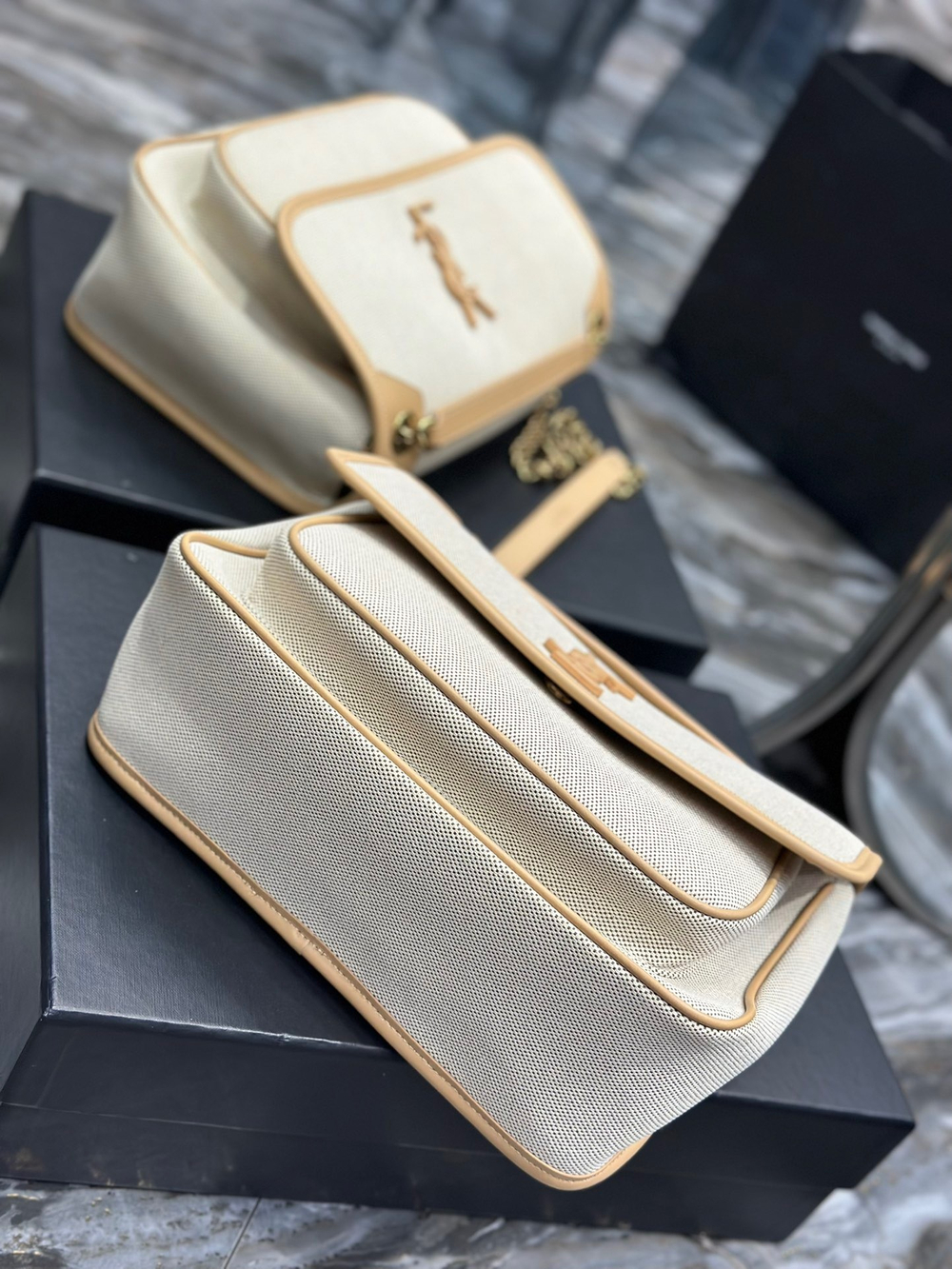 Saint Laurent Niki 28 cm