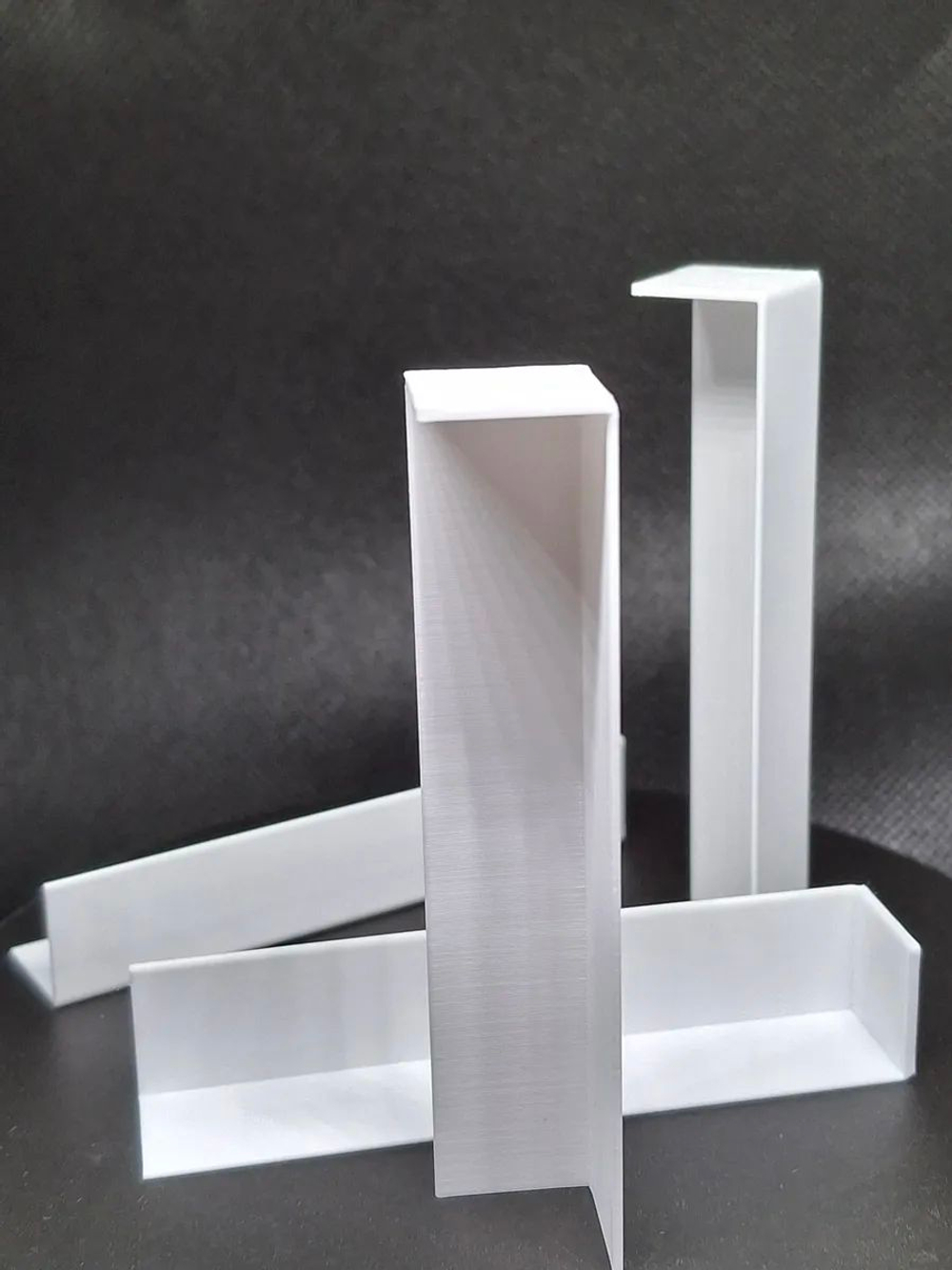 Заглушка торцевая для плинтуса 16*80 мм (пластиковая, 2 шт.)