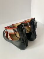 Новые лаковые туфли Burberry, 25