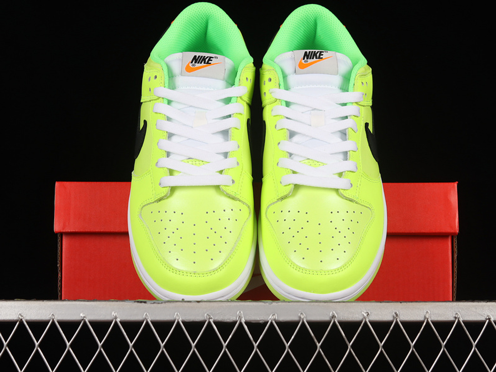 Nike glow in the dark dunks top