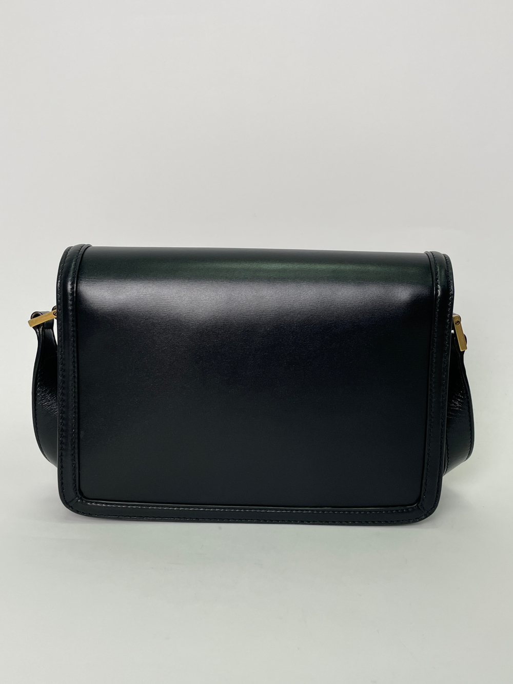 Сумка Saint Laurent Medium Solferino Shoulder Bag