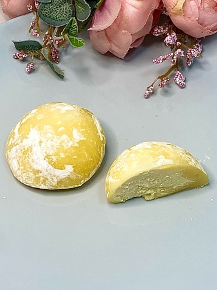 Десерт Моти Манго-маракуйя