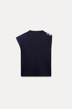 ZARA ОДНОТОННЫЙ ТРИКОТАЖНЫЙ ТОП С ЗОЛОТИСТОЙ ДЕТАЛЬЮ, МОРСКОЙ СИНИЙ