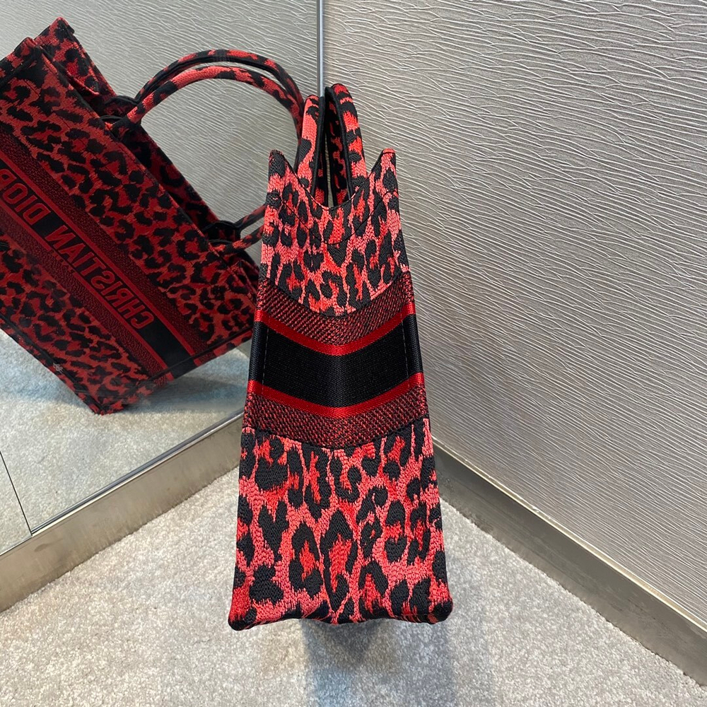 Christian Dior Book Tote 36 cm