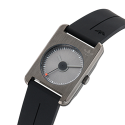 Adidas Originals Wrist Watch Quartz Movement Silicone Strap 31mm Black Dial Unisex