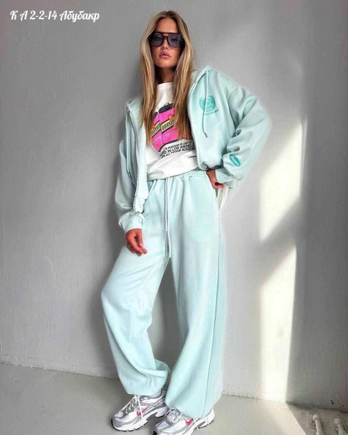 Костюм трехнитка