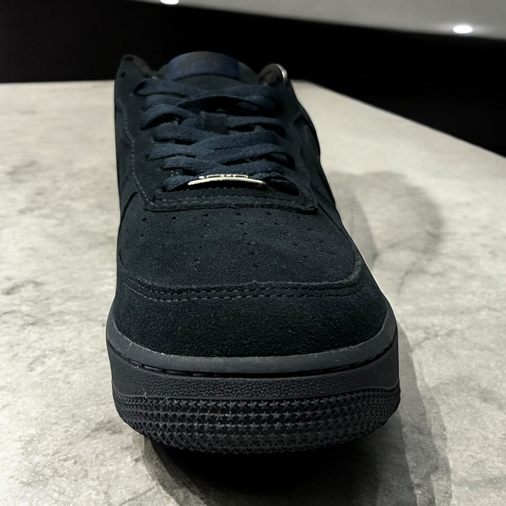 Nike Air Force 1 Low Winter • Total Black