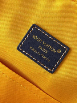 Нагрудная сумка-слинг Louis Vuitton Avenue PM