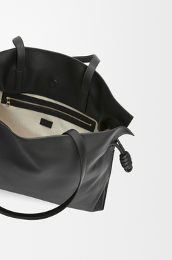 Loewe Сумка-клатч XL Flamenco из телячьей кожи наппа, черный