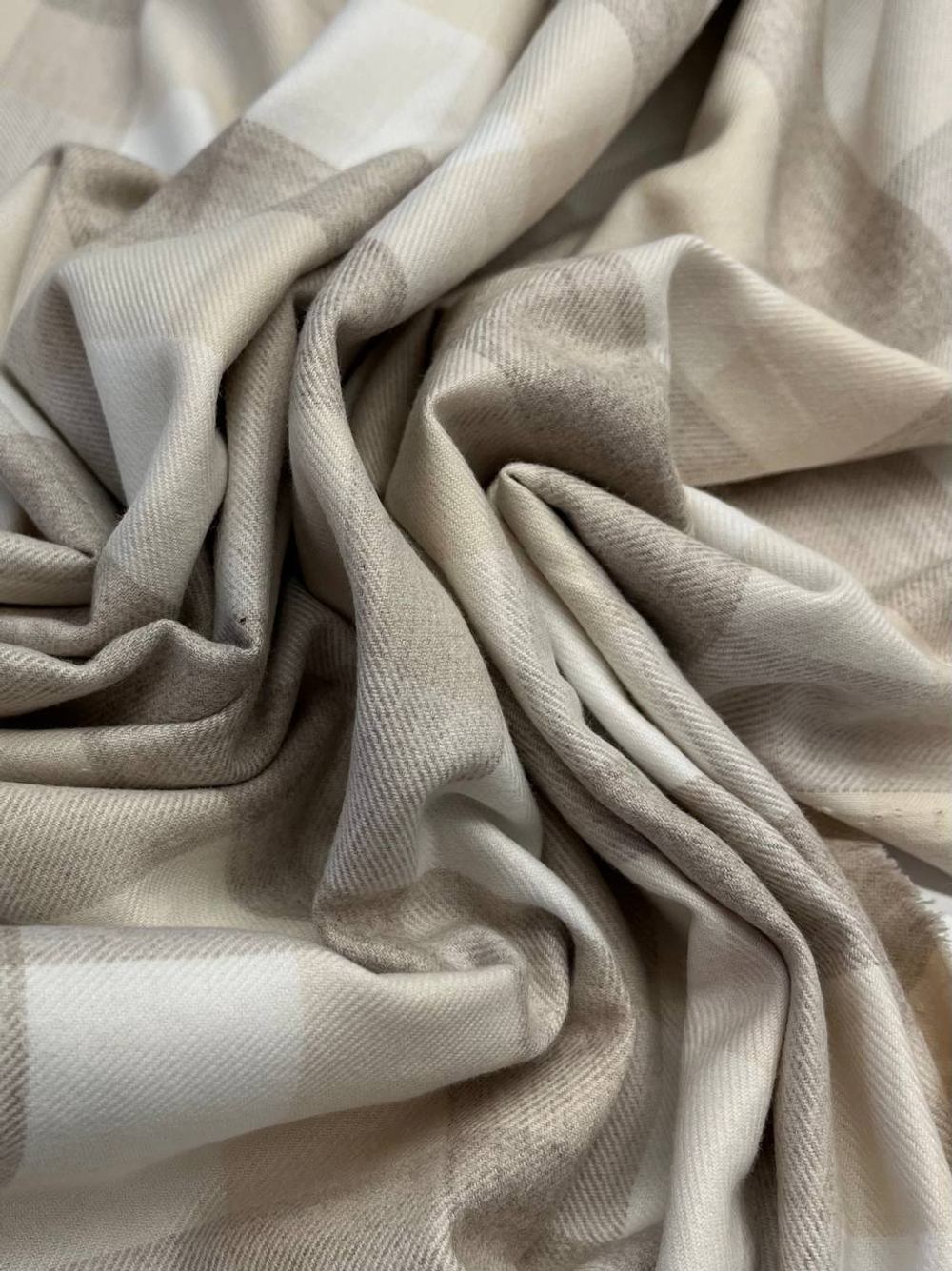 Хлопок фланель Albini айвори в бежевую клетку