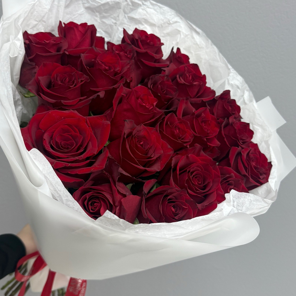 Букет из 21 бордовой розы Эквадор