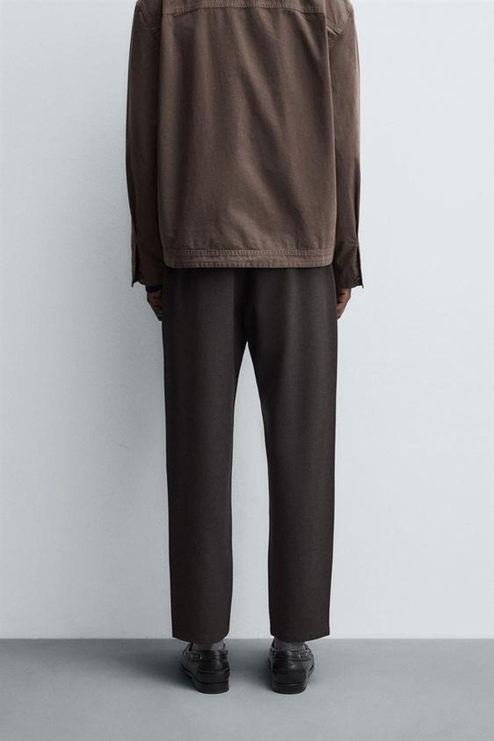 ZARA БРЮКИ КОМФОРТНОЙ ПОСАДКИ ИЗ РЕЛЬЕФНОЙ ТКАНИ, КОРИЧНЕВЫЙ