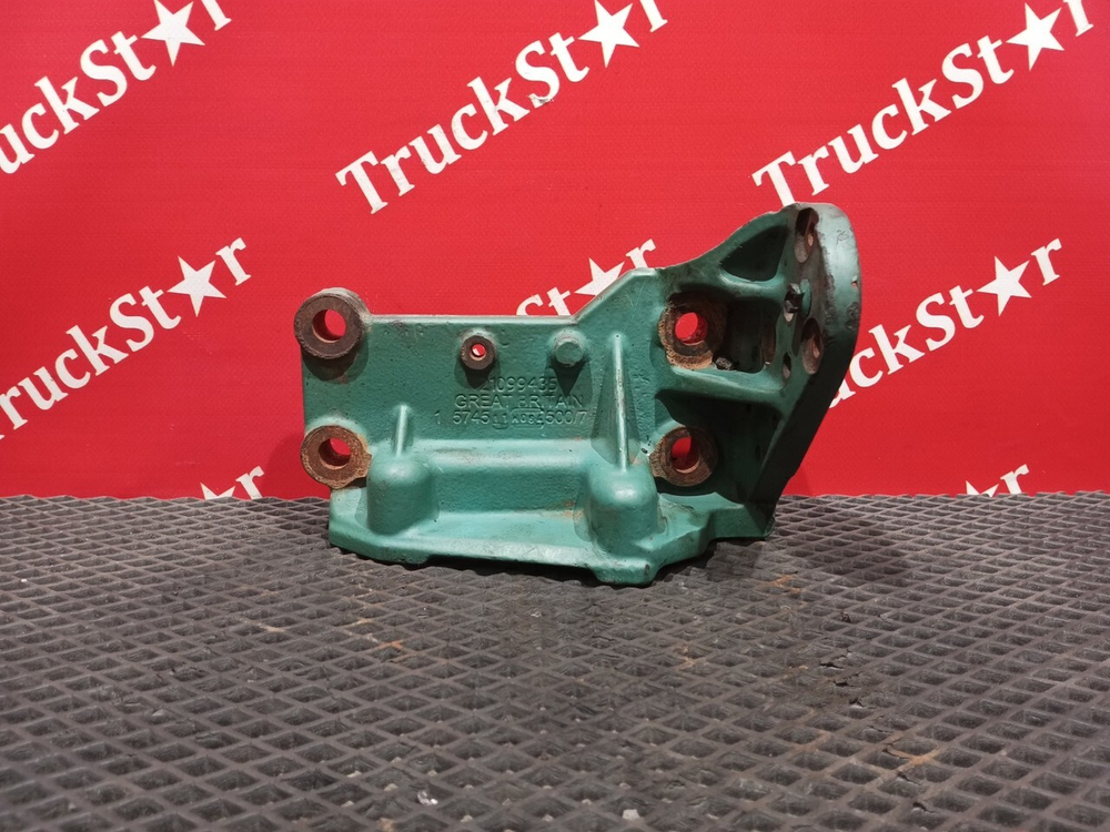 Кронштейн ролика натяжителя