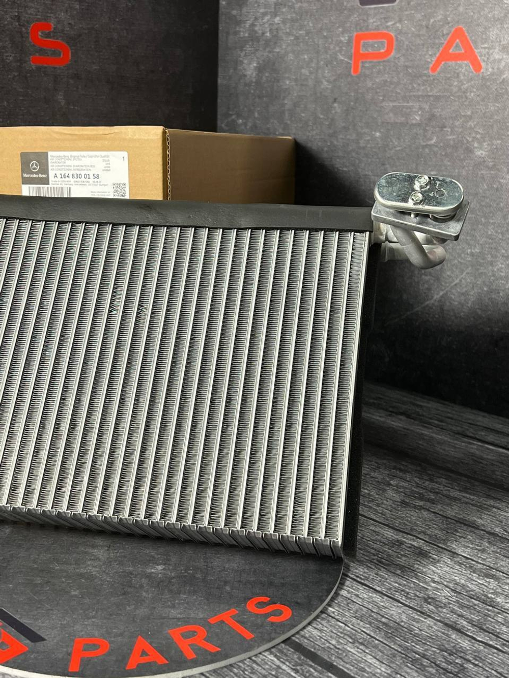 Испаритель кондиционера Mercedes-Benz A1648300158