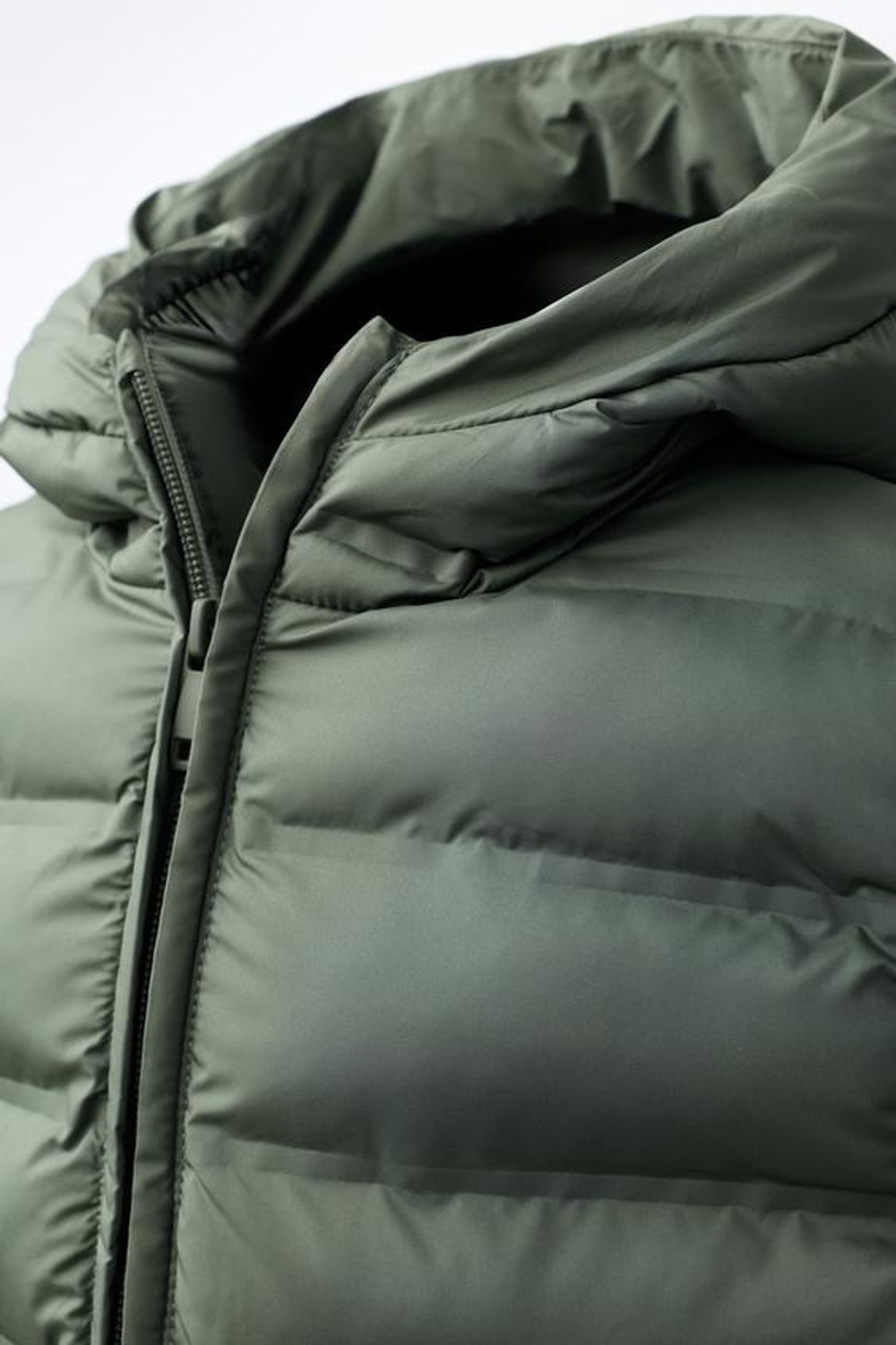 ZARA ЛЕГКИЙ ЖИЛЕТ С КАПЮШОНОМ WATER REPELLENT, ХАКИ