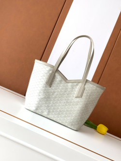 Moynat M Tote PM