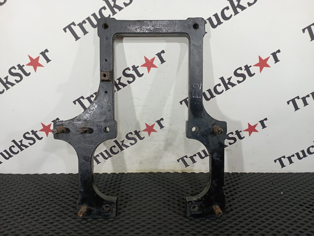 Кронштейн ящика АКБ 2023г.