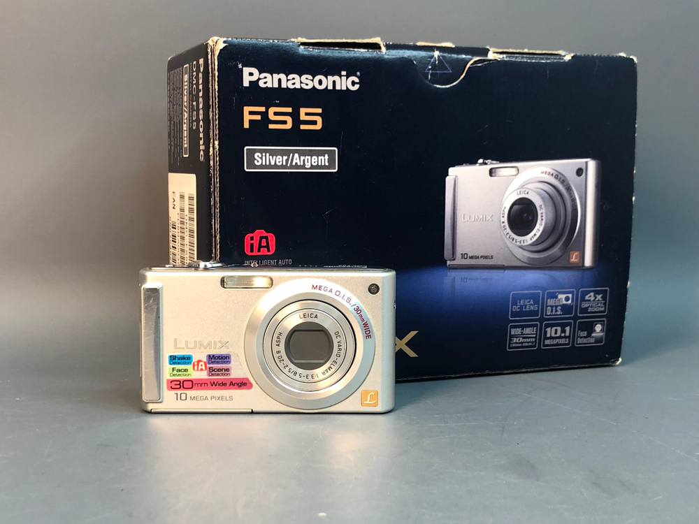 Panasonic Lumix DMC-FS5