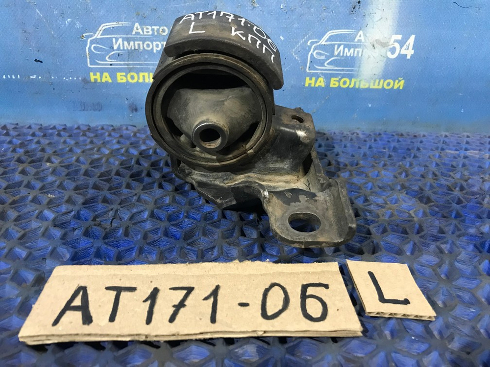 Подушка двигателя TOYOTA CARINA 1990