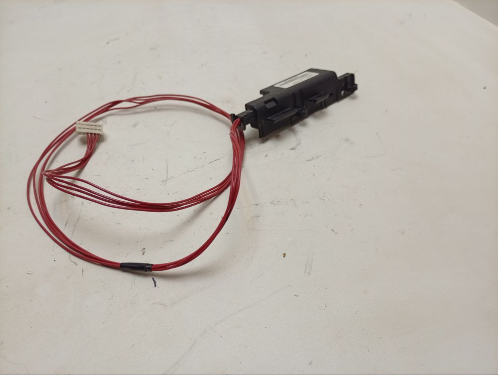 ESL98330 ктп2 Датчик двери для посудомоечной машины Electrolux Zanussi AEG 1174528016 б/у