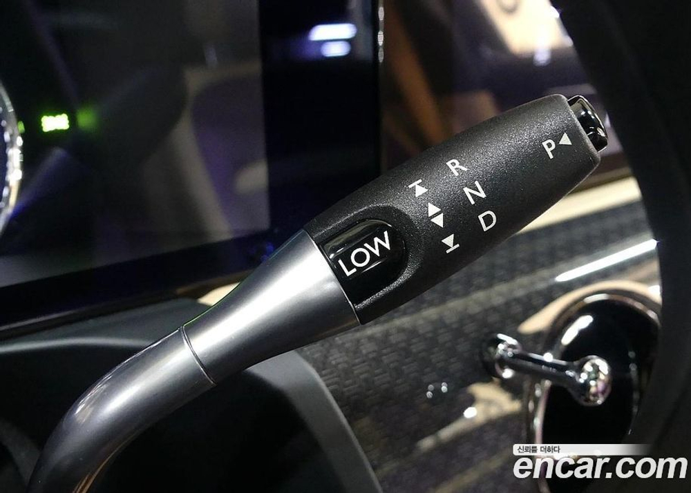 Rolls-Royce Ghost 2 Generation 6.7 V12 Черный Badge (11.2022)