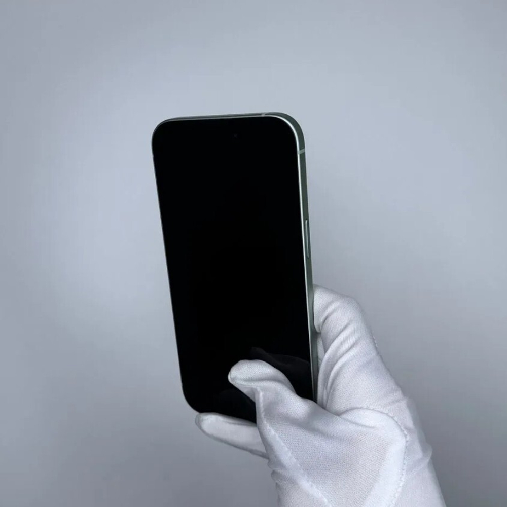 iPhone 15, 256 ГБ б/у