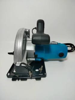 Дисковая пила Циркулярная Макита НS7000 185mm 1200Вт