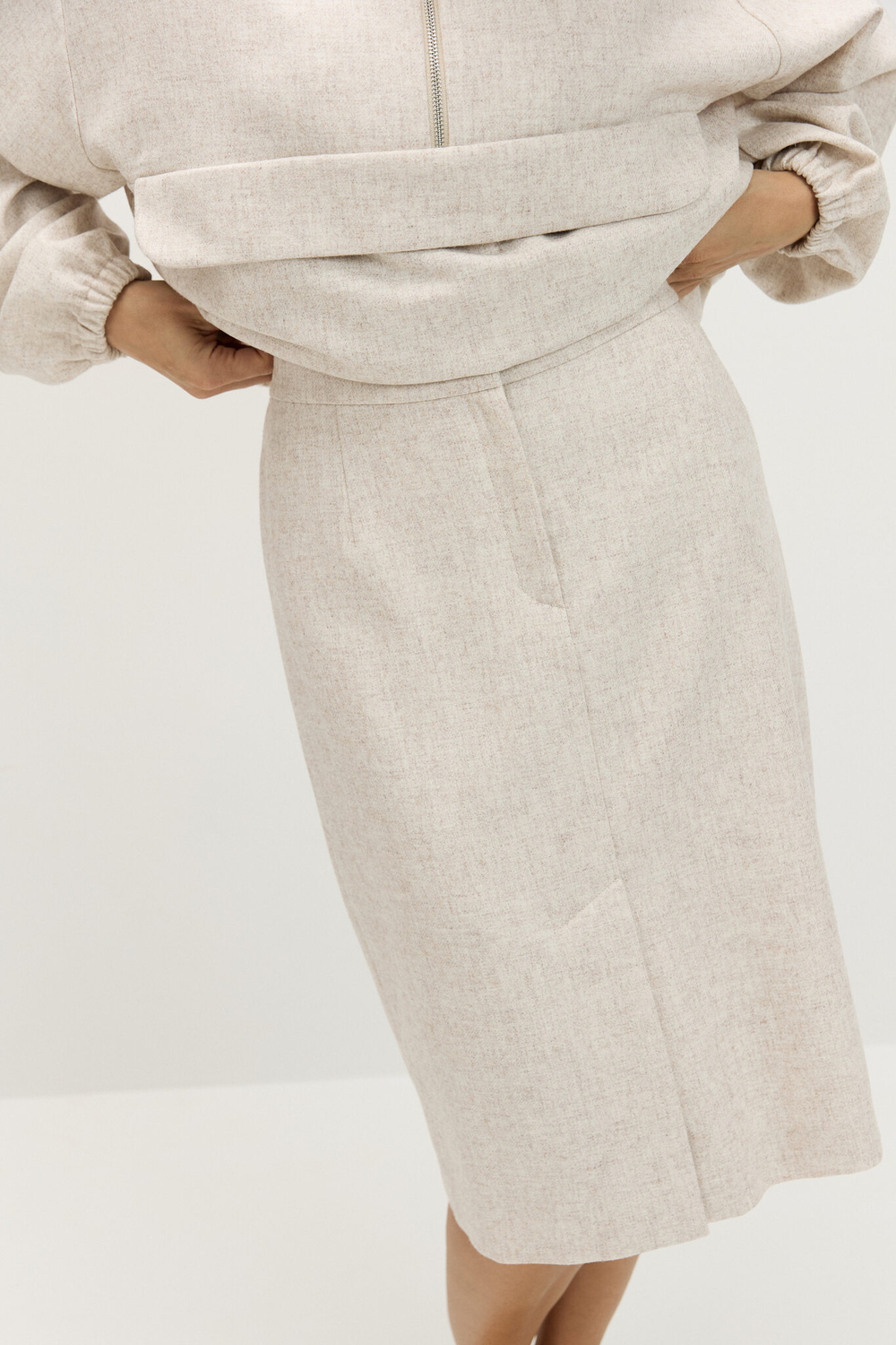 Юбка карандаш до колена