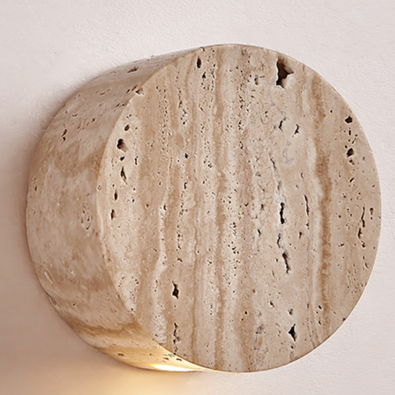 Серия настенных светильников из травертина Solvo