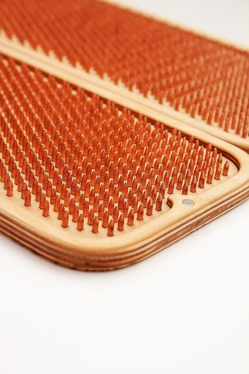 Доска садху Ом большой медные гвозди