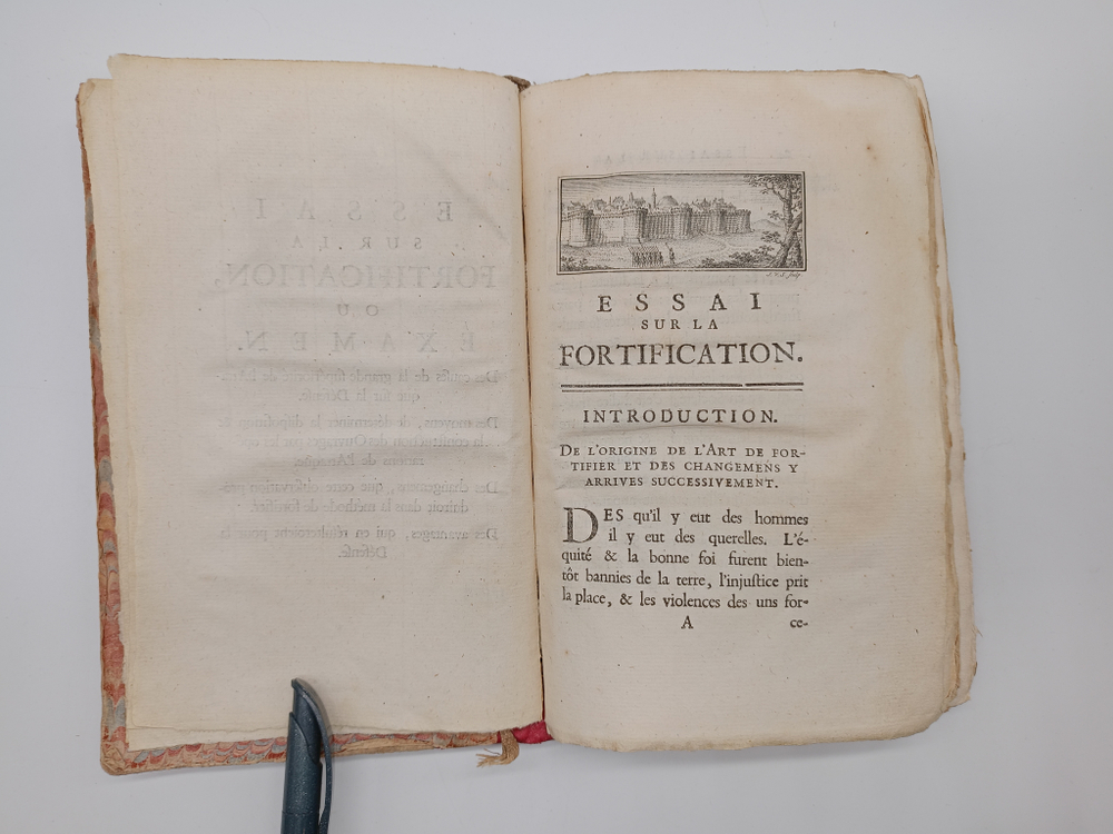 "Essai sur la fortification. Эссе об укреплении.". Henrik Horft (Генрих Горст ). 1744 г.