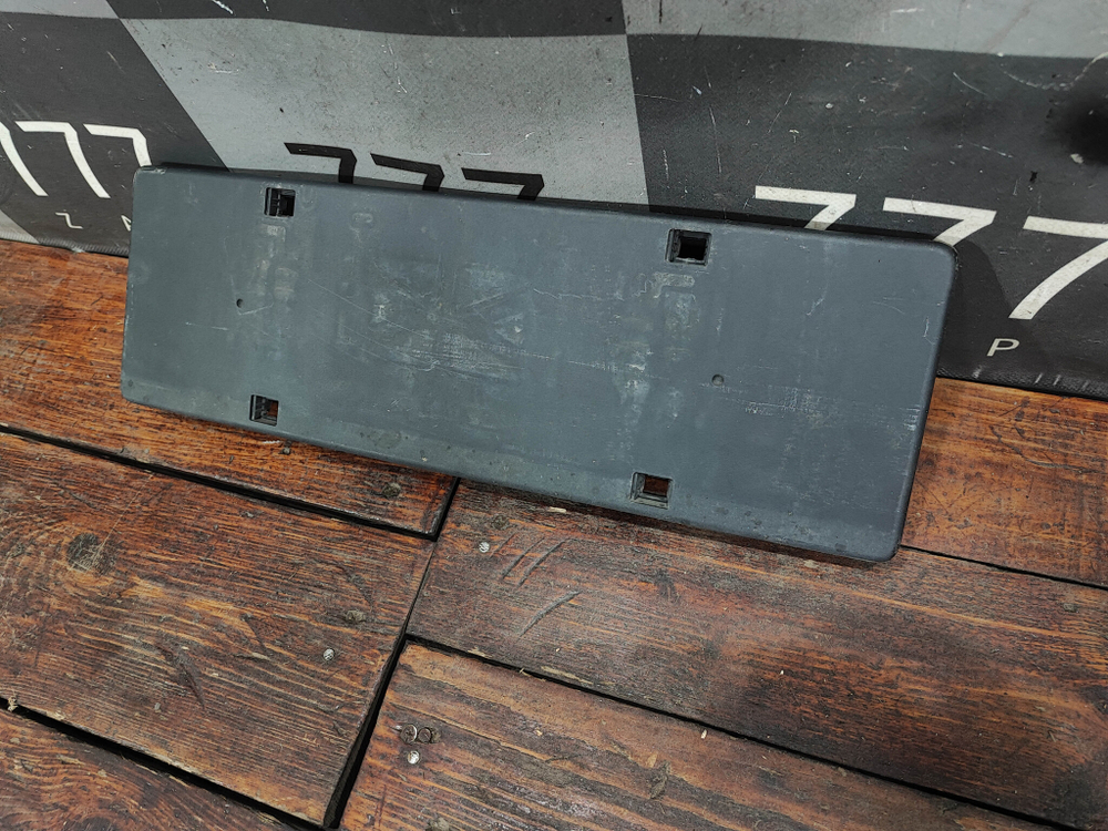 Площадка гос. номера Omoda C5 22-нв Б/У Оригинал 602002856AA