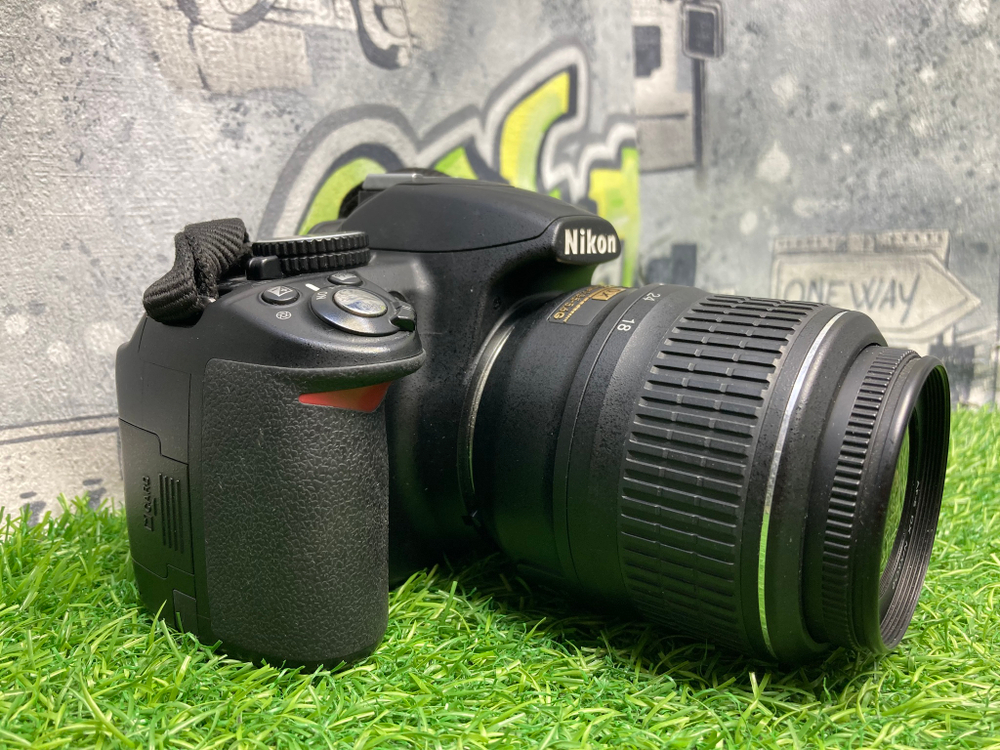 Nikon D3100 + 18-55mm 3.5-5.6G VR (12.600 кадров)