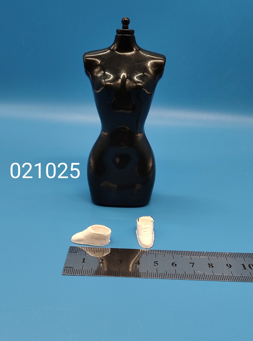 Обувь для куклы Барби - Скиппер 021025