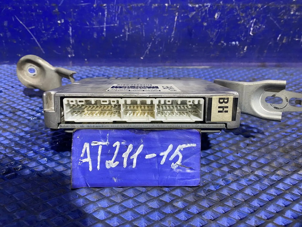 Компьютер двигателя TOYOTA CARINA 2001