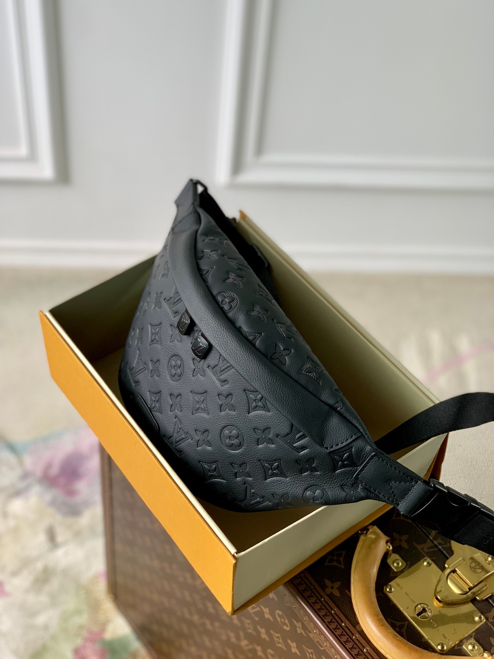 Louis Vuitton Discovery Bumbag PM