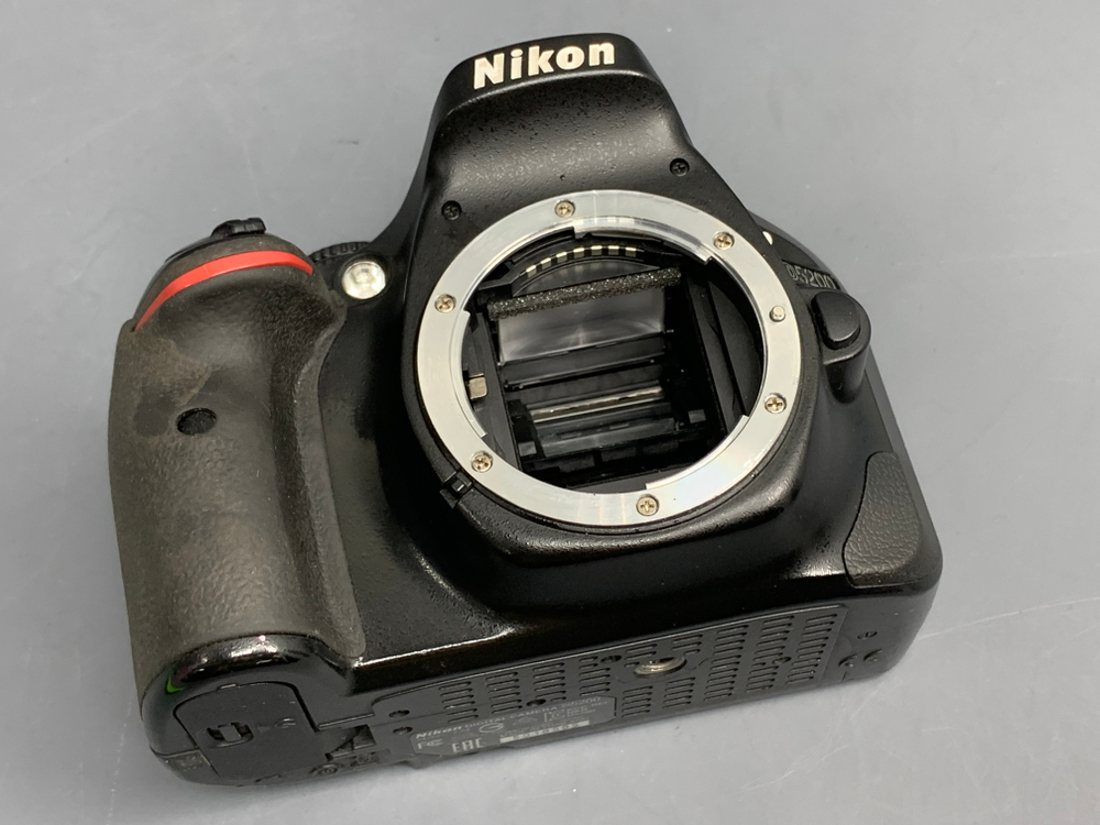 Nikon D5200 76.000 кадров