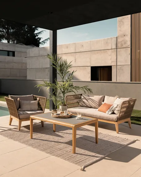 Уличное кресло Bellano из массива эвкалипта