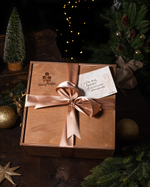 Подарочный деревянный ящик с орехами и сухофруктами