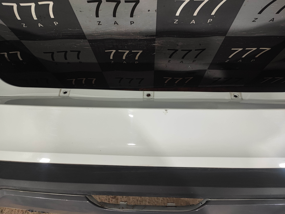 Бампер задний Lada Vesta 22-нв Б/У Оригинал 8450040066