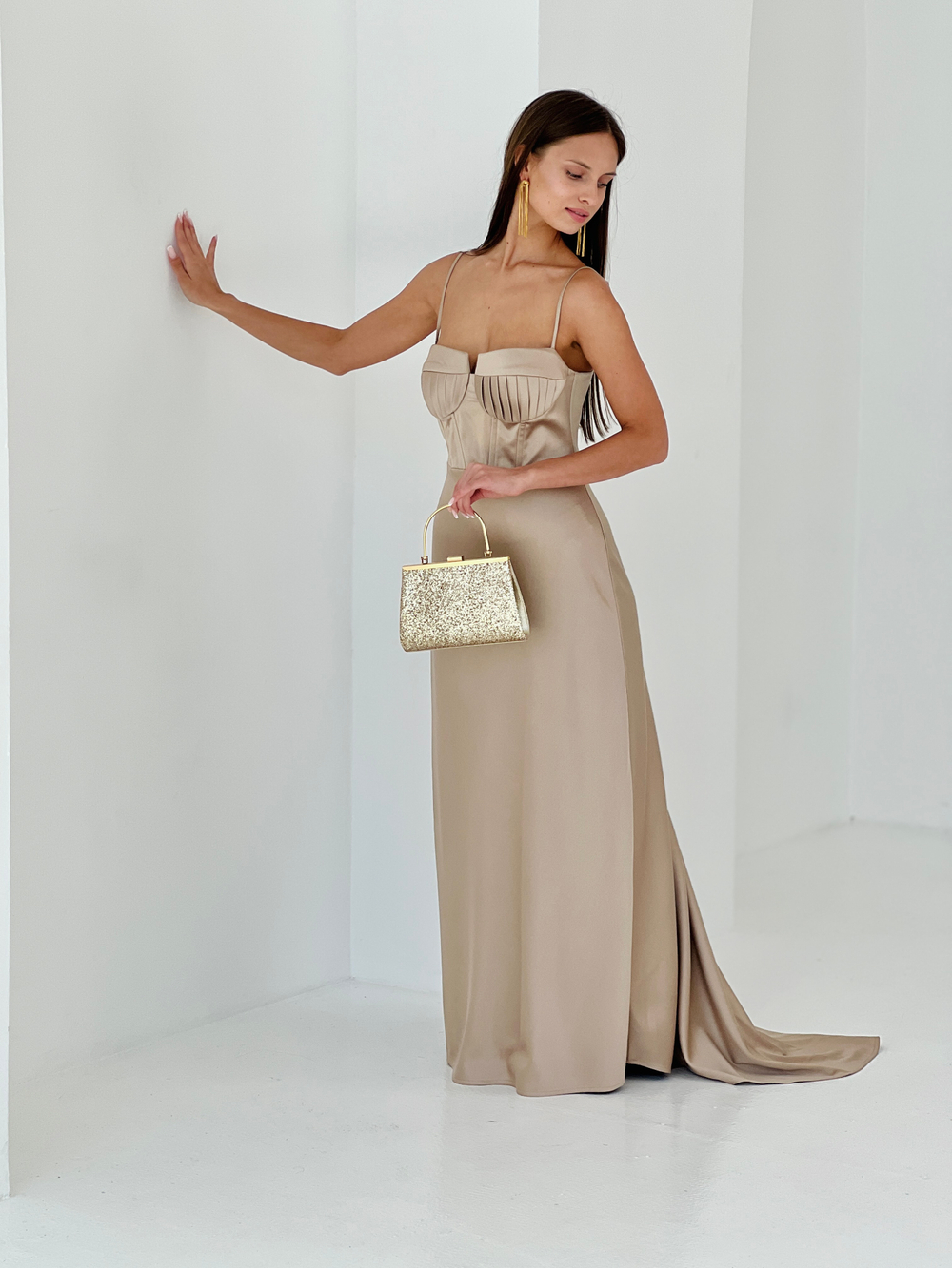 Корсетное платье в пол