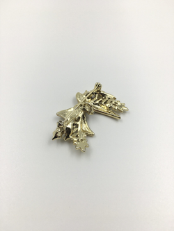 Брошь-кулон Бант с остролистом