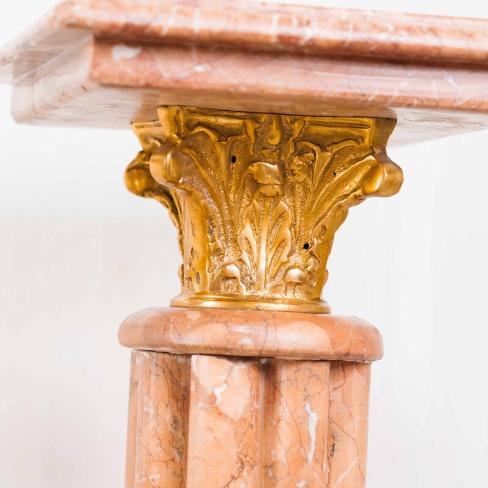 Мраморные колонны