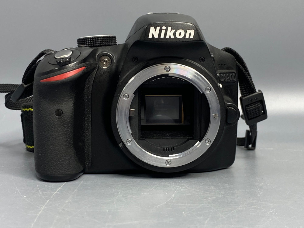Nikon D3200 Body 14.200 кадров
