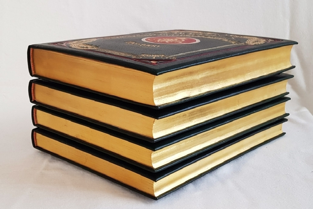 "История Лейб-гвардии Преображенского полка (1683-1900)". Составил генерал от инфантерии, сенатор П.О. Бобровский. 1904г. - редкая книга