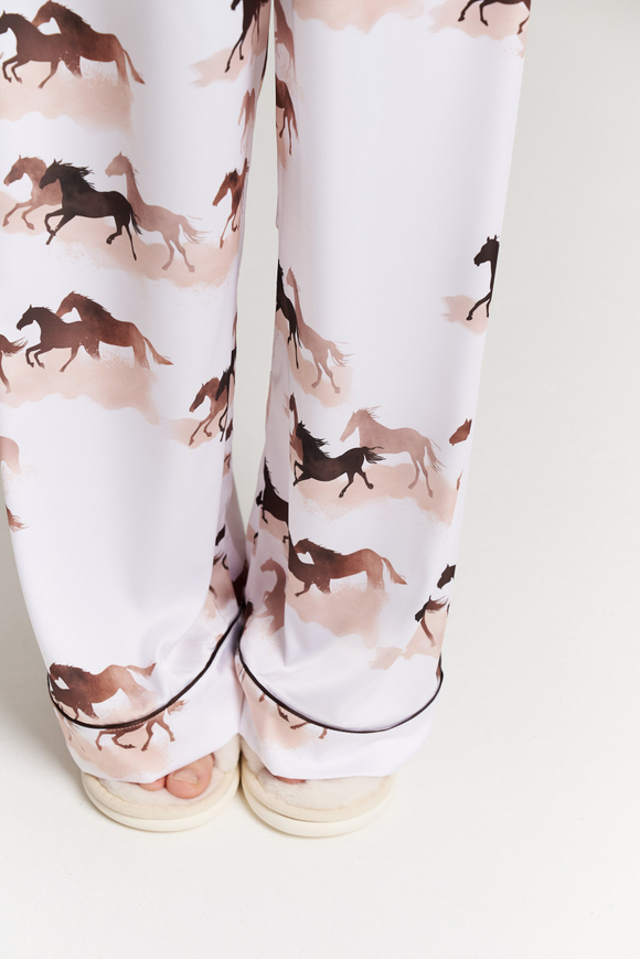 Шелковая пижама с лошадьми - S размер