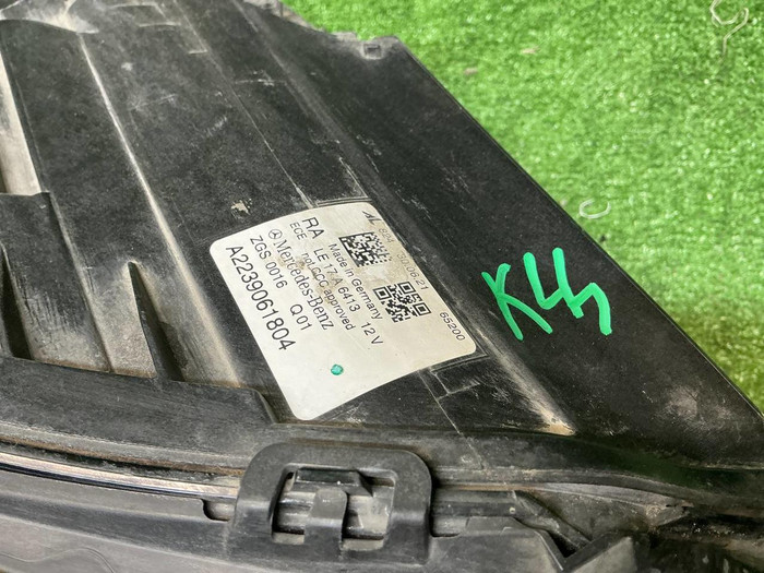 Фара правая Mercedes S W223 (20-нв) Digital Light