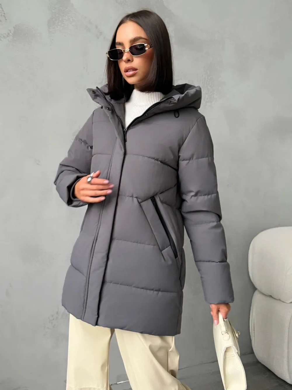 Куртка демисезонная удлиненная с капюшоном