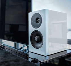 Definitive Technology Demand D11